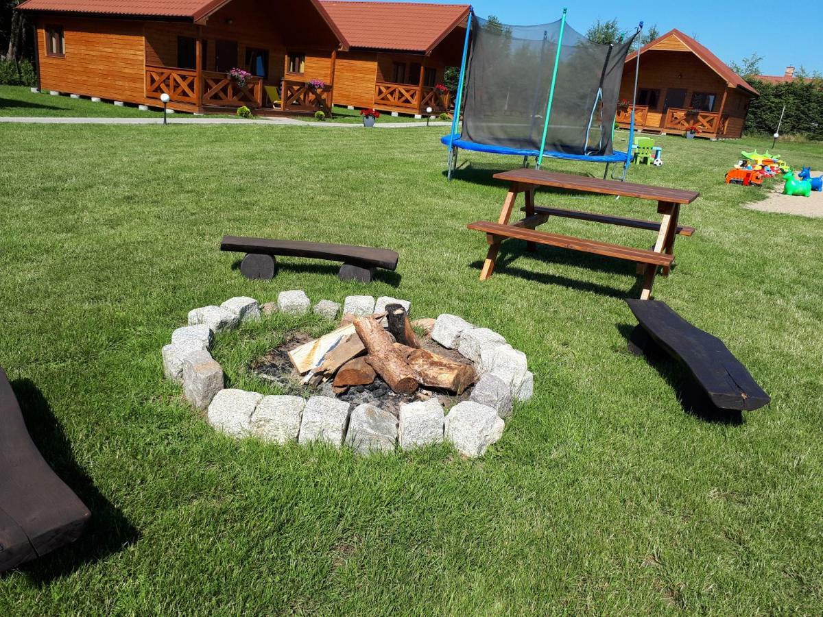 Domki Letniskowe Rekinek Ujście-Darłowskie Exteriör bild